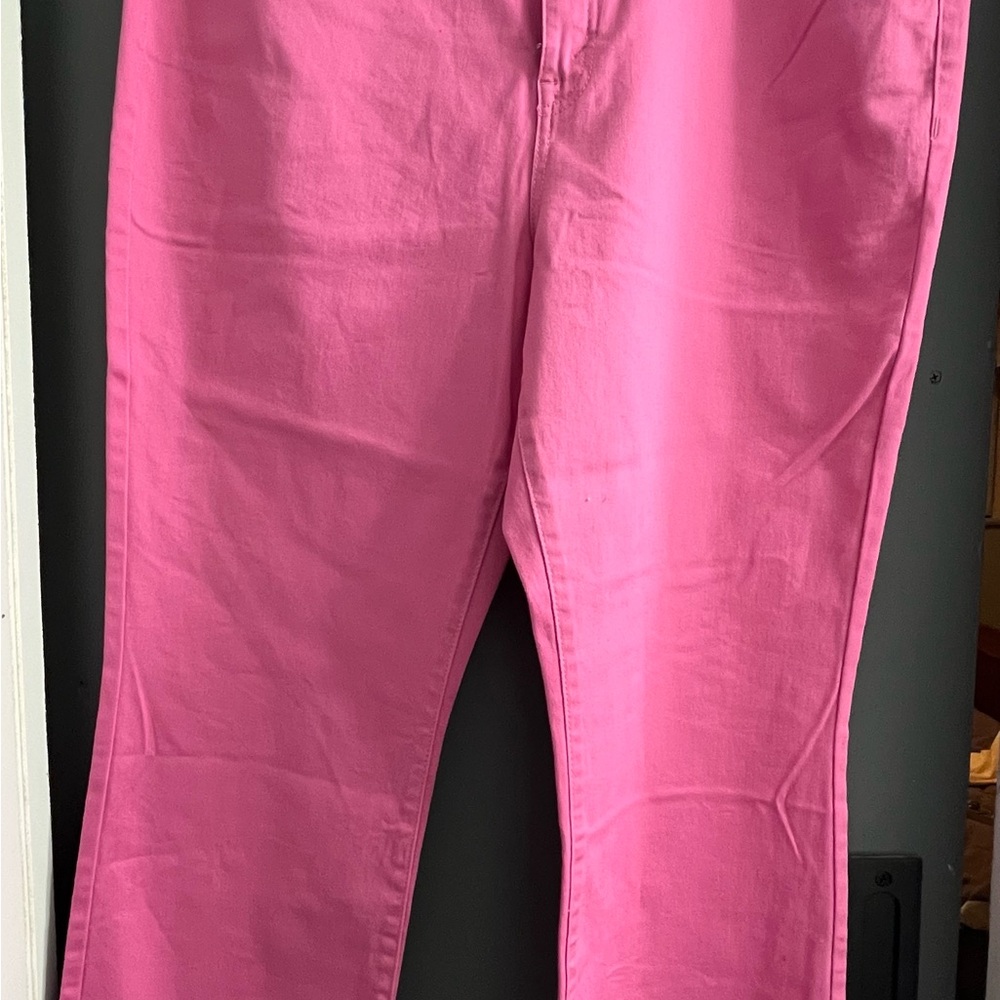 Seven7 Women's High Rise Cropped Pink Kick Flare Jeans - Size 18 NWT - Picture 5 of 6